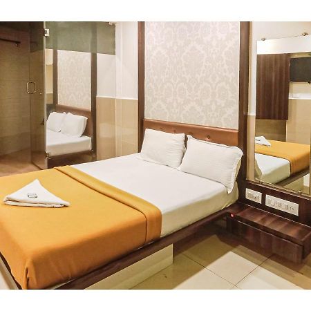 Gurukripa Nx Lodging By Wb Inn Thane Eksteriør bilde