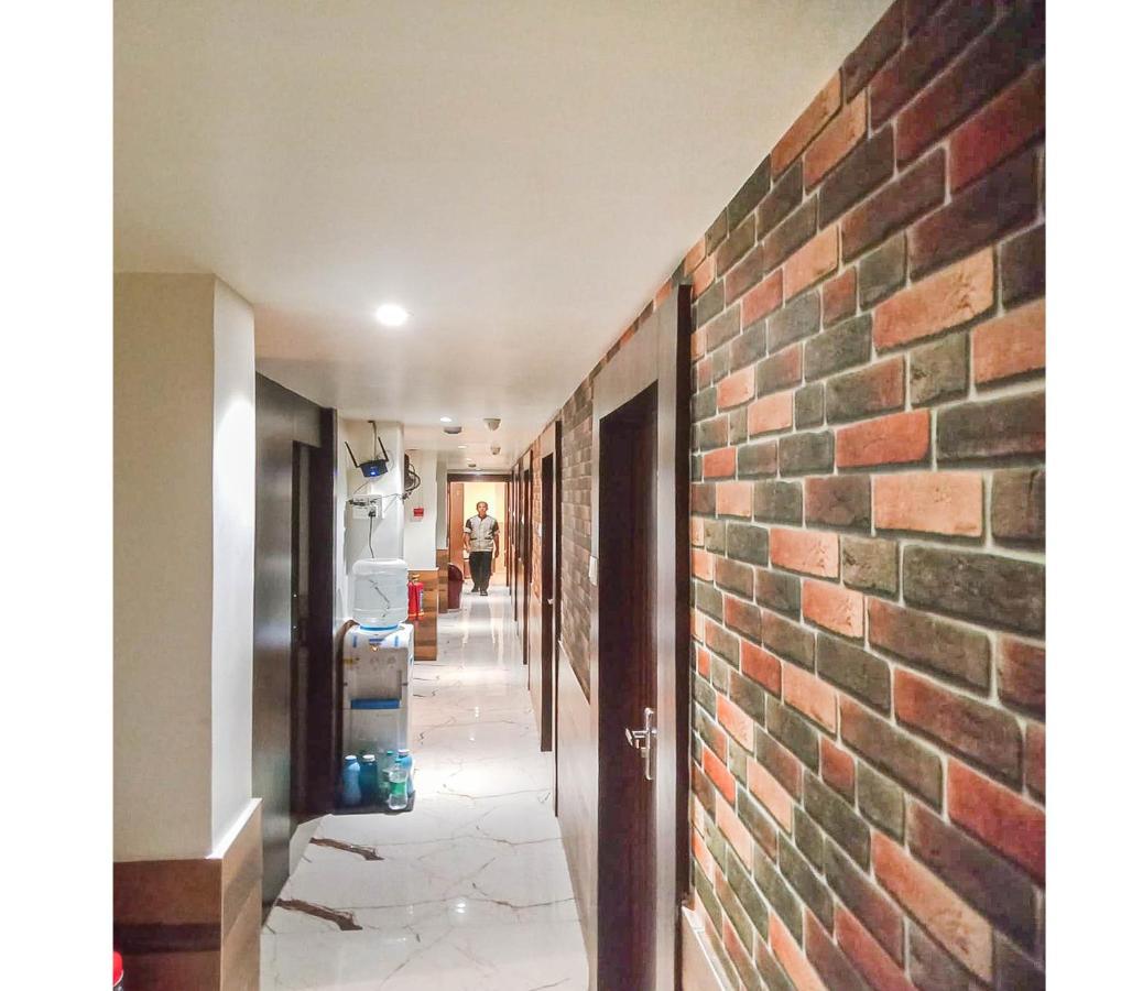Gurukripa Nx Lodging By Wb Inn Thane Eksteriør bilde